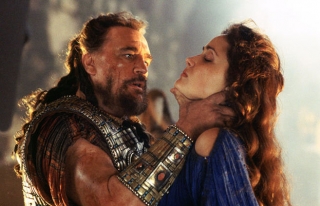 10 знаменитостей, которых, возможно, никогда и не существовало