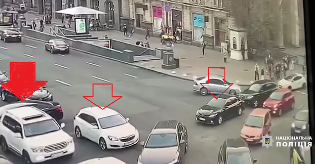 Погоня со стрельбой: В центре Киева полиция поймала грабителей, отнимавших деньги у валютчиков