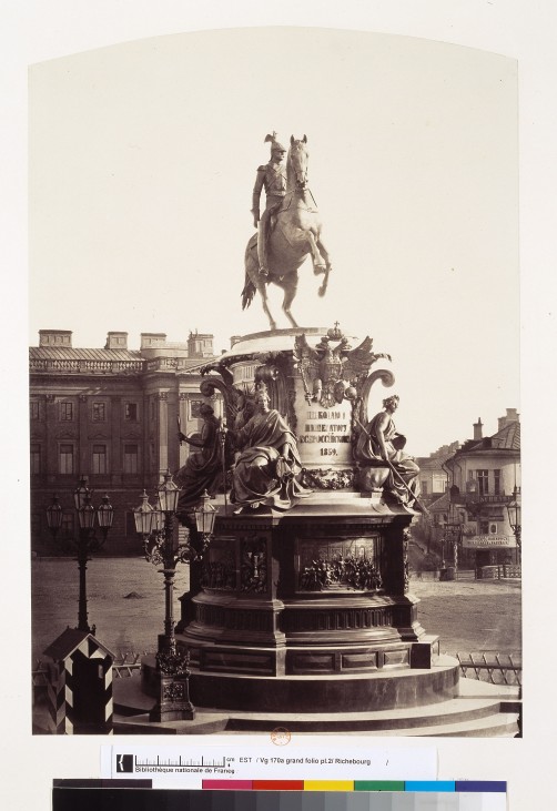 Коллекция редких старых фотографий Петербурга