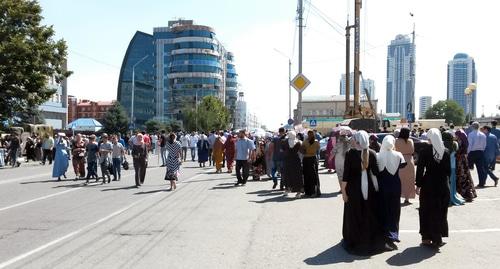 Жители Чечни пожаловались на принуждение к участию в грозненском митинге в поддержку мусульман в Мьянме