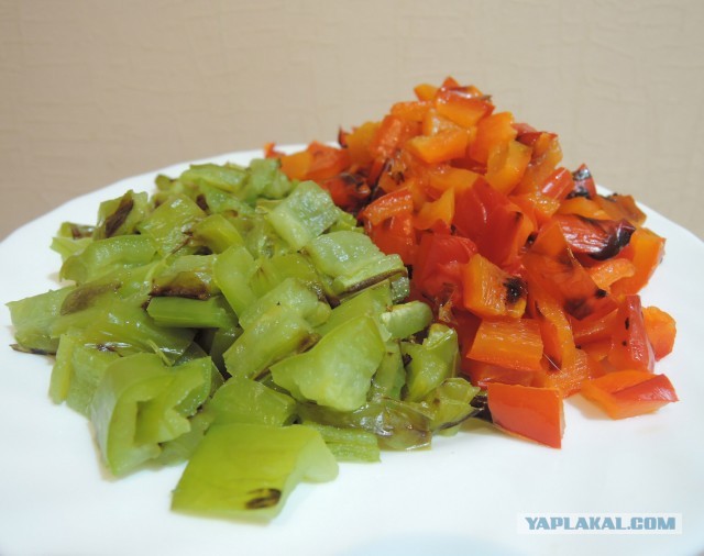 Кесадилья по-домашнему с курицей и овощами