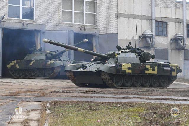 Пантера KF51 против Арматы Т-14