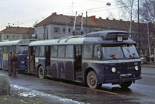 Игра на ЯПе: Угадай АВТО-9