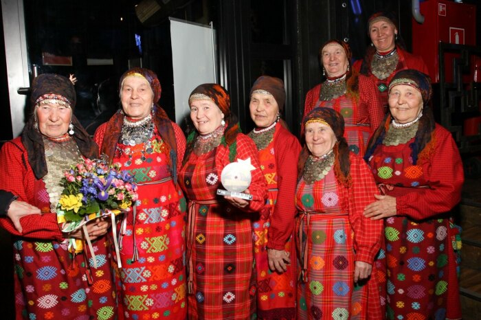 ансамбль италмас ижевск. руководитель ансамбля италмас удмуртия. ансамбль удмуртской песни. коллектив айкай ижевск. ансамбль италмас удмуртия.