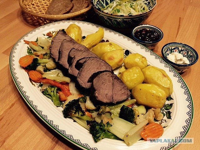 Свинина в горячем маринаде, с картохой и горохой