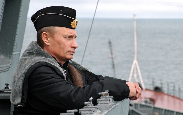 Как отдыхают моряки на "Дмитрии Донском" - самой большой подводной лодке в мире