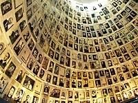 Центр памяти жертв Холокоста призвал США освободить Абрамовича от санкций