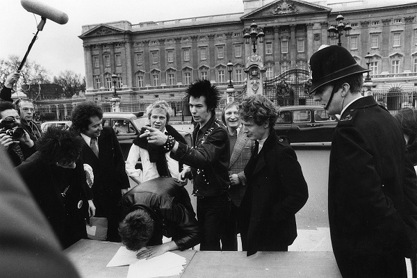 Музыка и музыканты: Sex Pistols