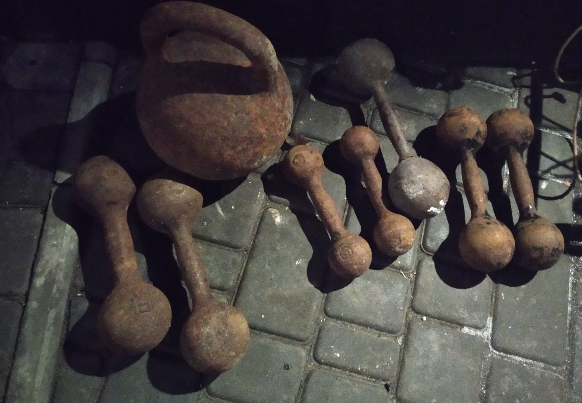 Спортивный инвентарь старинный