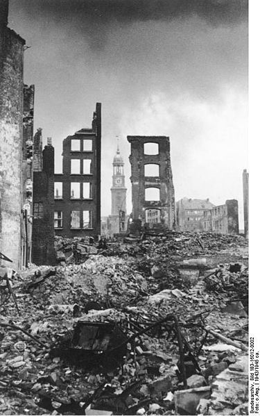 Берлин в конце войны (32 фото)