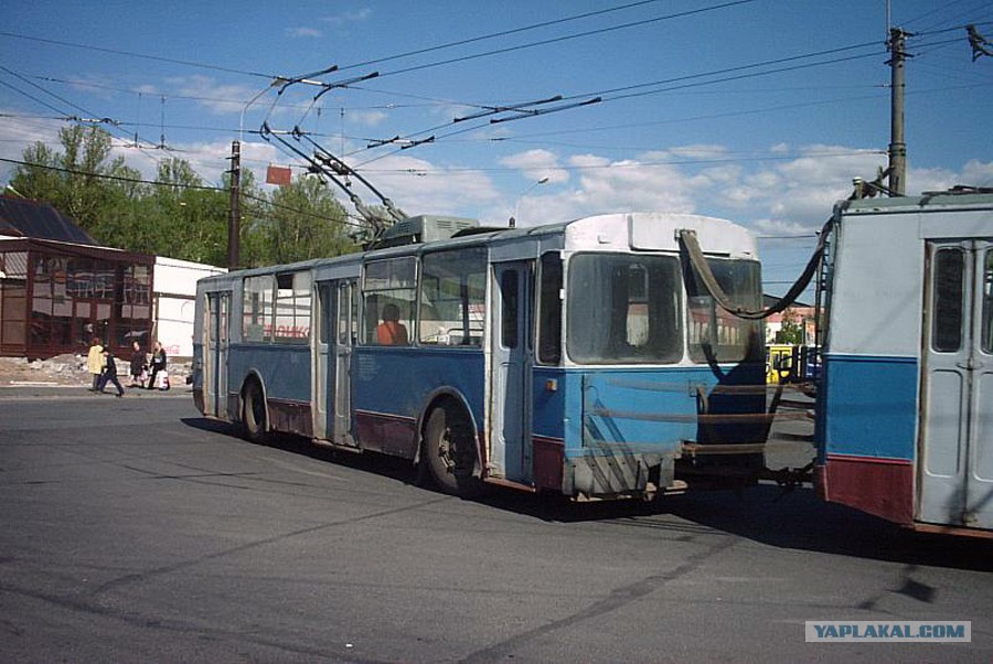 Троллейбус поезд