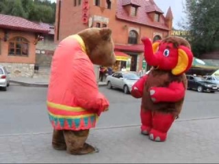 капот длиною в три года