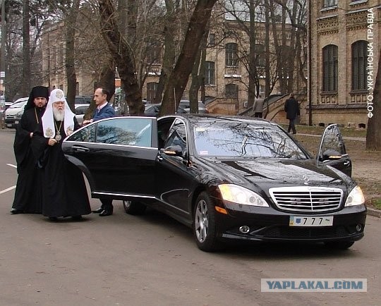 Осень патриарха: стареющий руководитель живет в постоянном страхе