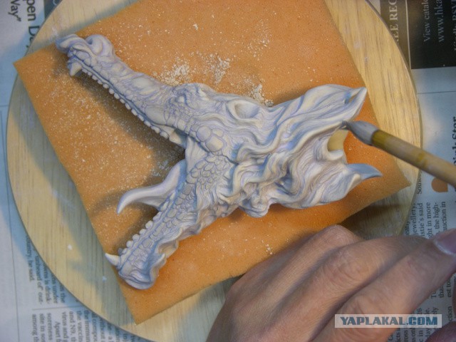 Сказочный дракон в тарелке от Johnson Tsang