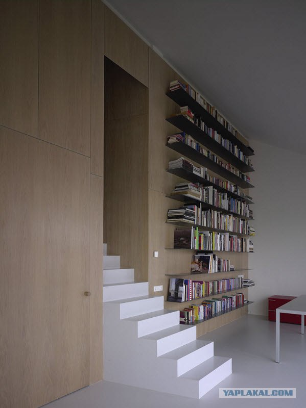 Глазастый дом в Нидерландах