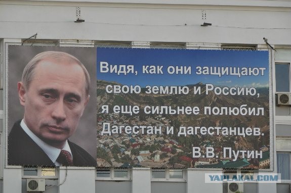 Жестокое избиение в московском метро – трое парней бьют одного и добивают его ногами