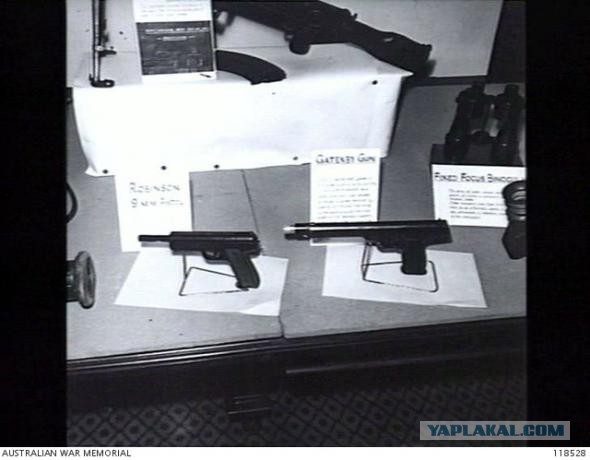 Пистолет-пулемет Рассела, model 11.