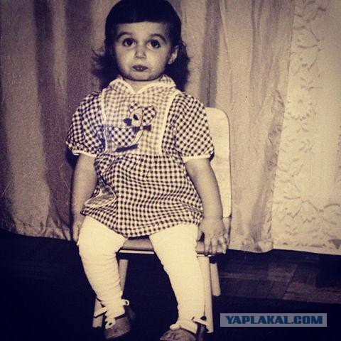 Знаменитости в детстве. Фото из домашних архивов