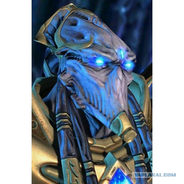 Иду на кухню...включаю свет...а там