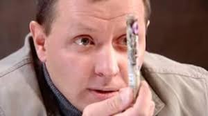 В Москве блоггер ради лайков кинул полицейскому петарду в машину