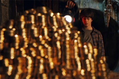 Откуда у родителей Гарри Поттера столько денег?