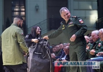 Он герой только Пугачеву стебать