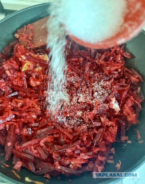 Борщ без мяса! А что? Так можно было?