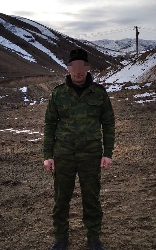 Сварщик из Киргизии заставил двух сотрудниц клинингового агентства заниматься лесбийским сексом