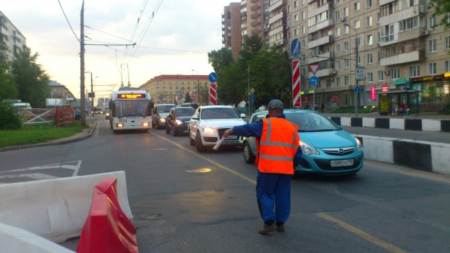 В Москве перекрыли ул. Народного Ополчения