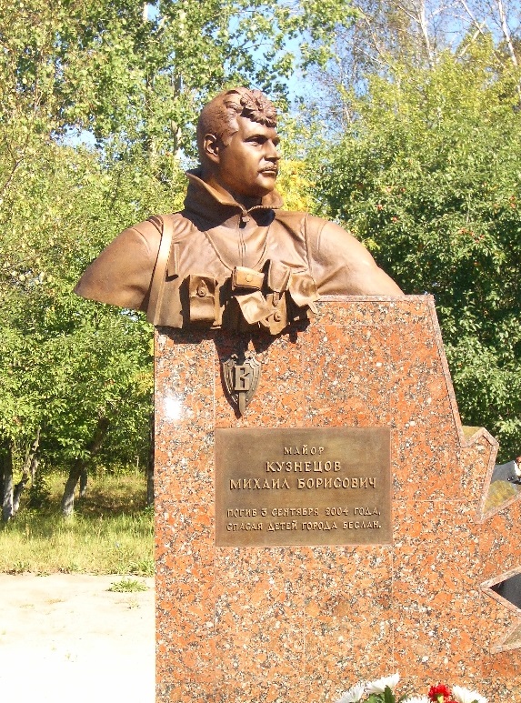 Настоящий герой. Этого офицера заграничные СМИ прозвали "Русский танк"