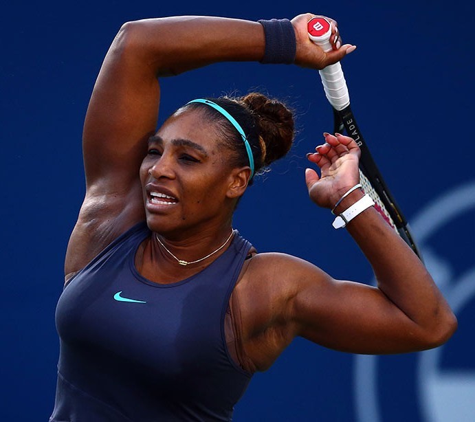 Самой титулованной спортсменкой в мире является. Теннисистки Винус и Серена Уильямс фото.