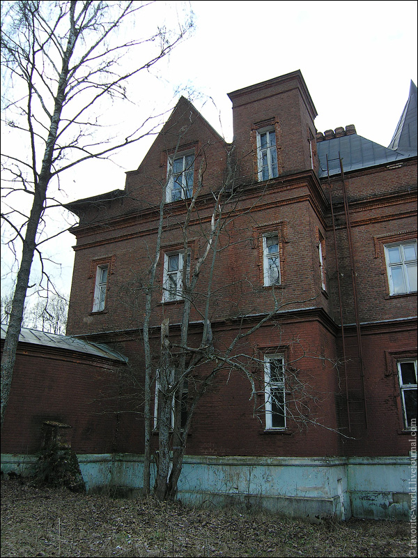 Замок Щербатовых. (48 фото)