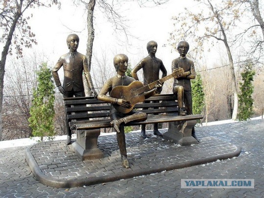 Сядь со мною рядом!