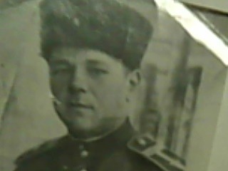 А драпировать Мавзолей в День Победы – не кощунство?