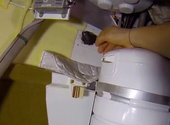 Неумелая рука женщины: Космонавт намекнул на виновника дыры в «Союзе МС-09»