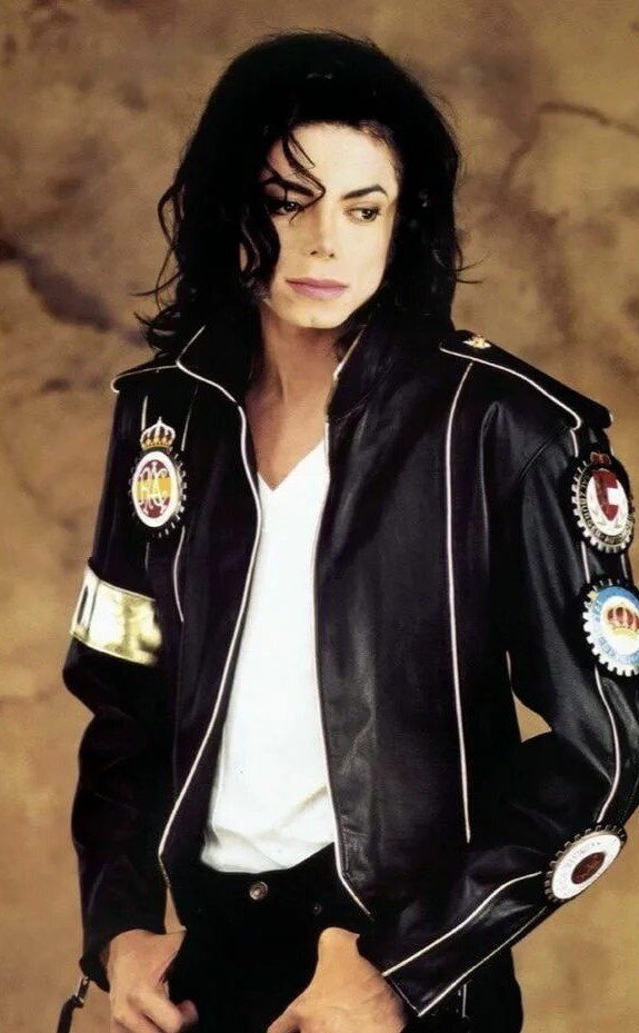 Мишаня..  И никто не вспомнил?