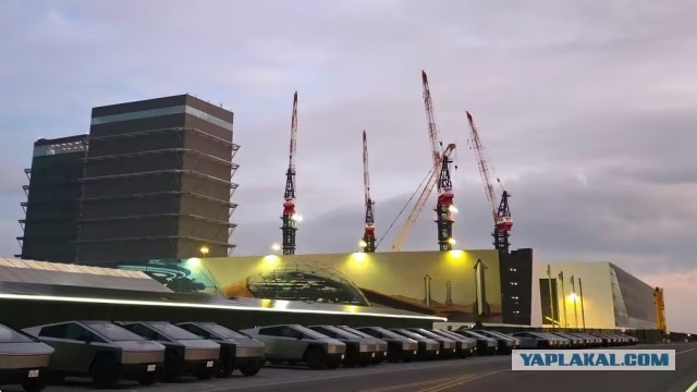 Маск строит самый мощный в мире суперкомпьютер.