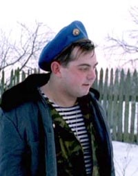 Обдолбанный, типо спецназовец ГРУ