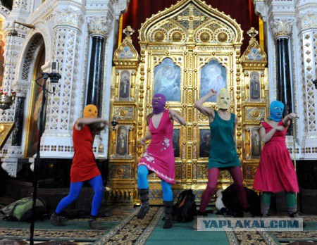 Ленину придали украинский оттенок.