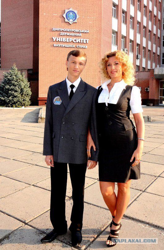 Нескромная вечеринка в обычном клубе (18+)