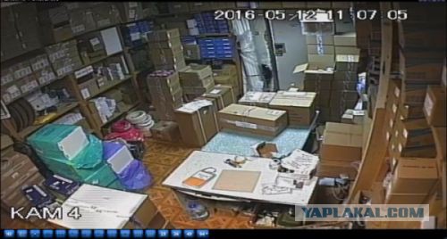 А давайте по фотке, кто как сейчас работает