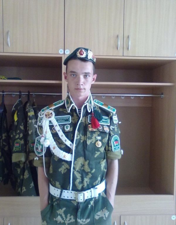 Армейские фото знаменитостей