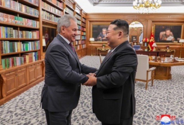 Шойгу объявил, что Ким Чен Ын направит в Курскую область северокорейских саперов и строителей для восстановления региона