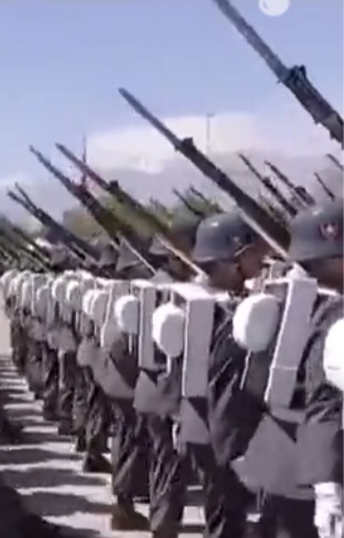 Женские войска Чили 2025. Кусочек Военного парада в День Славы чилийской армии