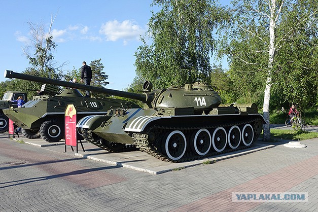 Использование военной техники в мирное время