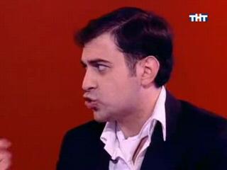 Драка с полицейским из-за поцарапанного авто.