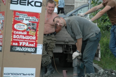 Жизнь бешеных холодильников!