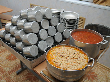 А в тюрьме сейчас ужин макароны дают картинки