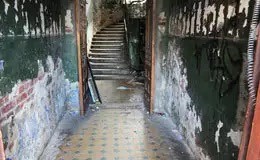 Дом, почти в центре Москвы, за 30 миллионов рублей