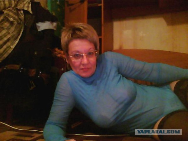 Без лифчика